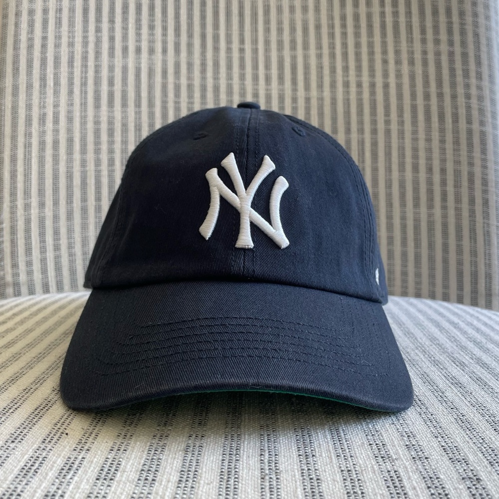NY Yankees hat